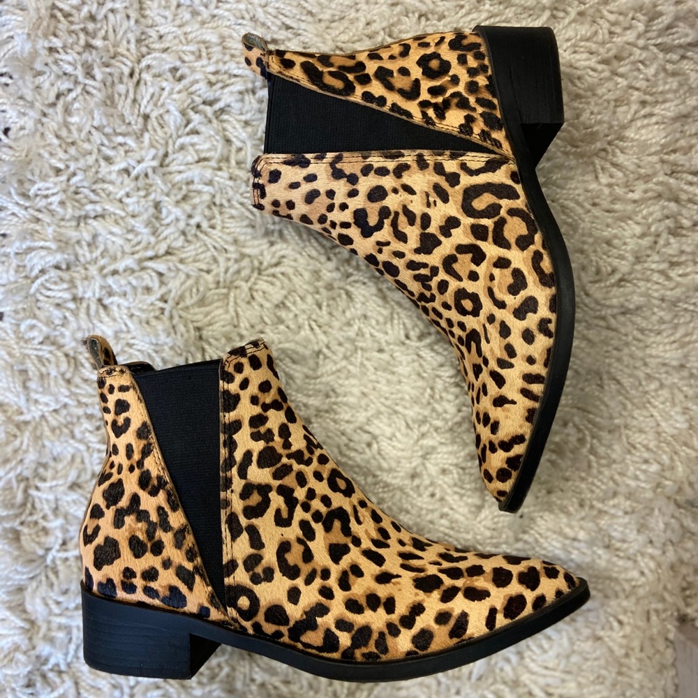 Steven Madden Leopard Calf hair Booties Size 6 - Picture 10 of 10